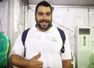 Ο Απόστολος Παρέλλης